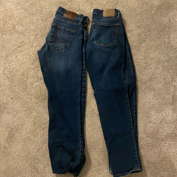 2 pair of 26x30 men’s jeans - Picture 1 of 3